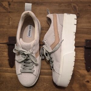 Steve Madden "Rorri" • Chunky Platform Sneakers